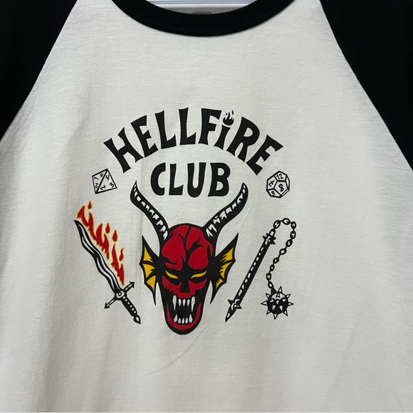 Stranger Things Hellfire Club Raglan - Picture 3 of 4